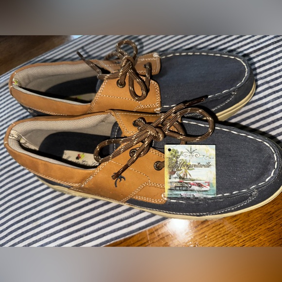 New 13 Men’s Margaritaville Tan and Blue Boat Shoes - Picture 1 of 4